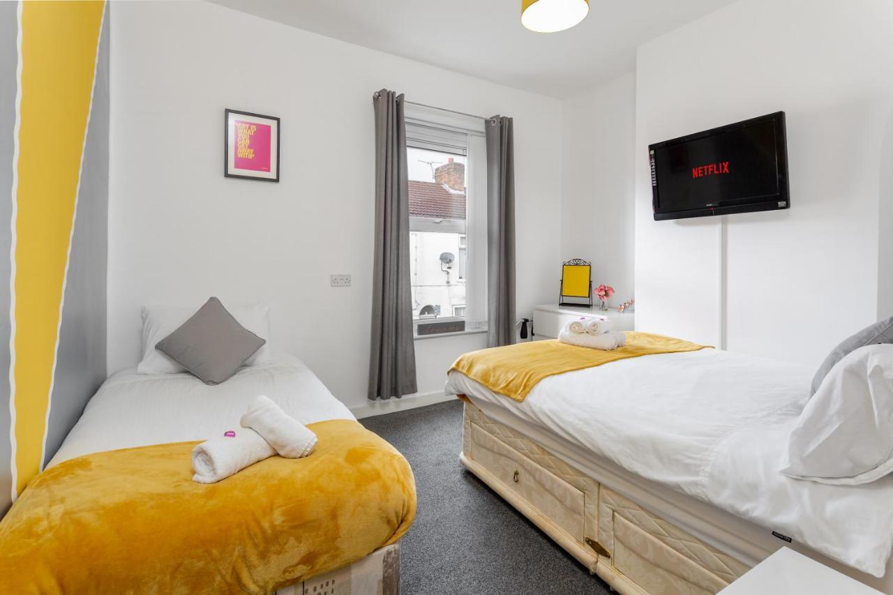Comfortable Liverpool Townhouse - Free Parking Екстериор снимка