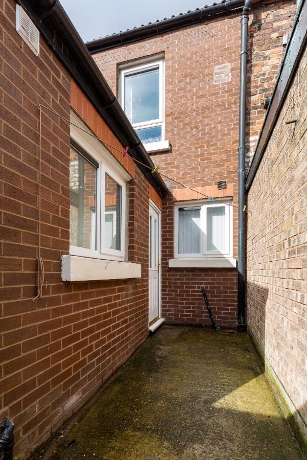 Comfortable Liverpool Townhouse - Free Parking Екстериор снимка